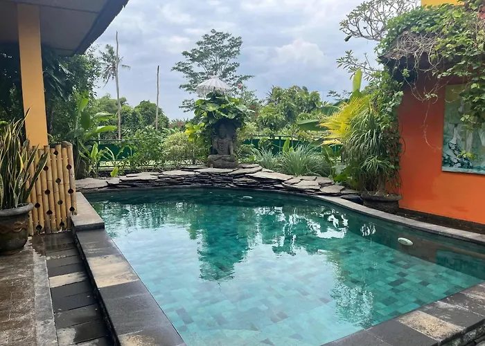 Coworking Paradise Ashna Vikram - 4 Bedrooms Ferienhaus Payangan