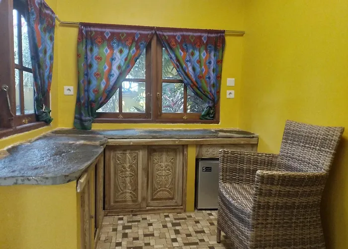 Coworking Paradise Ashna Vikram - 4 Bedrooms Ferienhaus