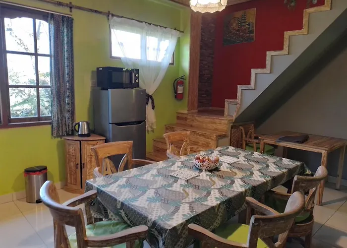 Coworking Paradise Ashna Vikram - 4 Bedrooms Сasa de vacaciones Payangan