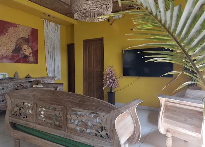 Coworking Paradise Ashna Vikram - 4 Bedrooms Ferienhaus *